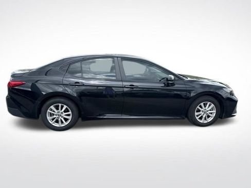 Used 2025 Toyota Camry LE w/ Convenience Package FWD image 6