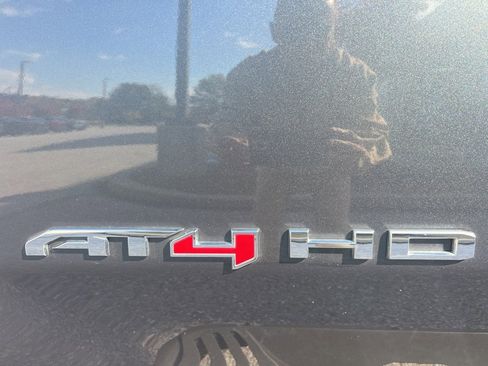 Used 2020 GMC Sierra 2500 AT4 w/ AT4 Premium Package image 19