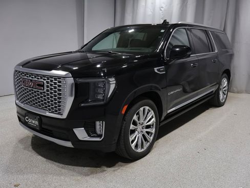 Used 2024 GMC Yukon XL Denali w/ Denali Reserve Package image 6