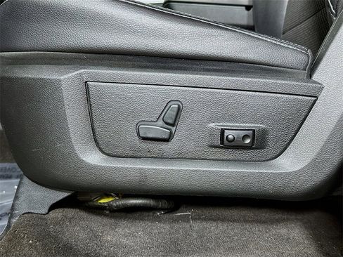 Used 2018 RAM 1500 Sport image 22