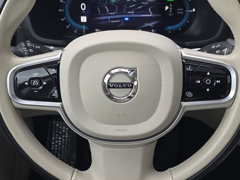 Certified 2023 Volvo S60 T8 Ultimate image 13