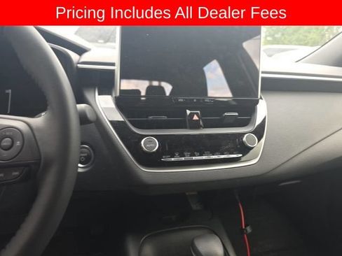 Used 2026 Toyota Corolla SE w/ SE Premium Package FWD image 7