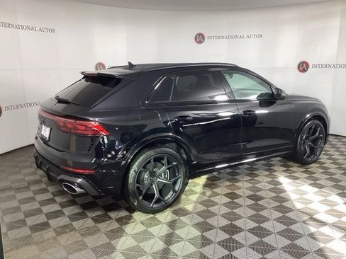 New 2026 Audi RS Q8 performance image 4