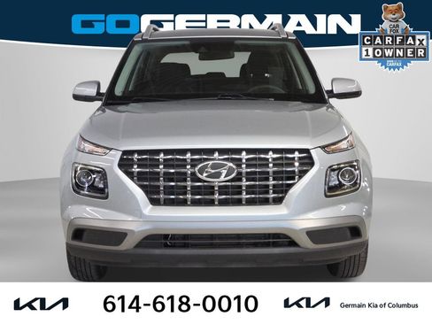 Used 2020 Hyundai Venue SEL FWD image 3