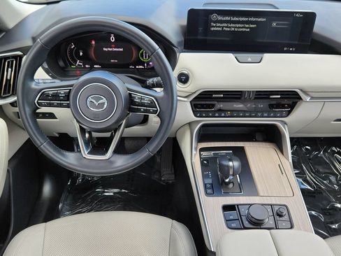 Used 2025 MAZDA CX-90 Plug-In Hybrid w/ Premium Plus AWD/4WD image 3