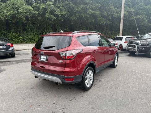 Used 2018 Ford Escape SE w/ SE Sync 3 Package FWD image 7