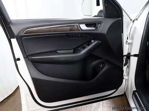 Used 2014 Audi Q5 2.0T Premium Plus w/ Premium Plus Package image 25