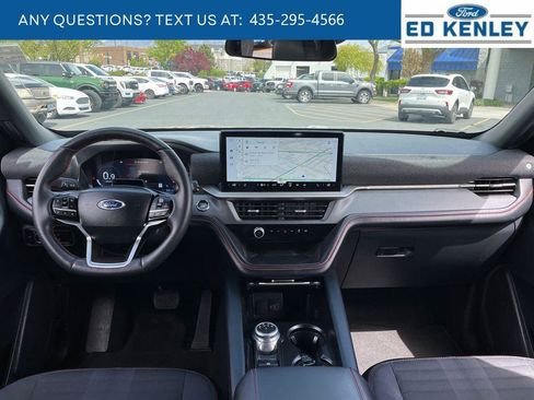 Used 2025 Ford Explorer ST-Line AWD/4WD image 9