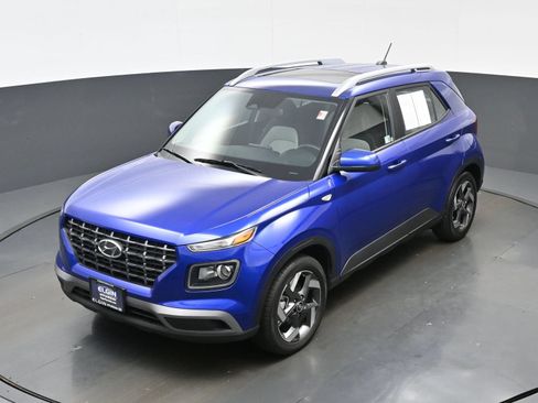Certified 2026 Hyundai Venue SEL FWD image 34