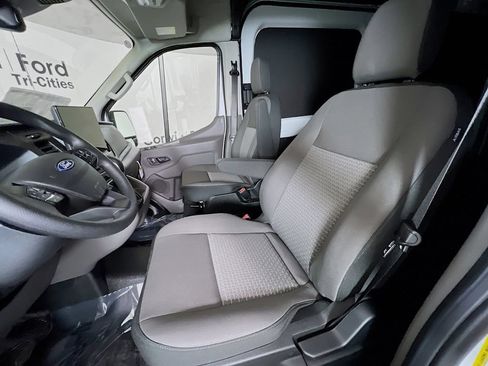 New 2026 Ford Transit 250 148 Medium Roof Extended AWD w/ Load Area Protection Package image 20