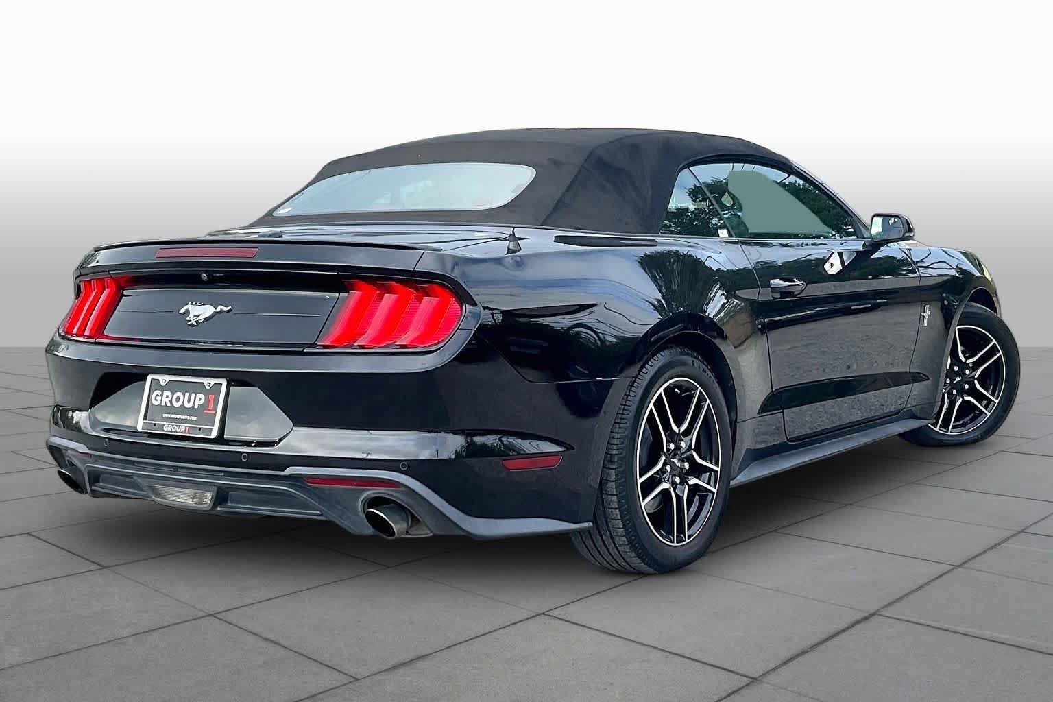 Used 2018 Ford Mustang Premium w/ Equipment Group 201A RWD image 13