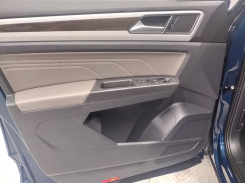 Certified 2022 Volkswagen Atlas SE FWD image 21