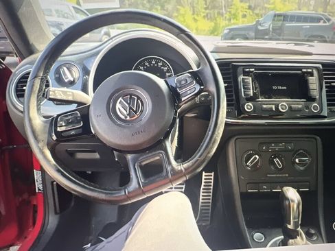 Used 2012 Volkswagen Beetle Turbo FWD image 8