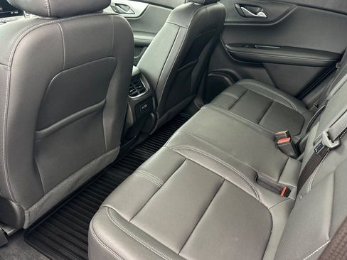 Used 2024 Chevrolet Blazer LT FWD image 14