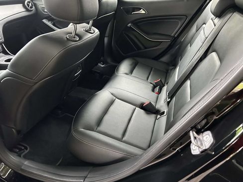 Used 2020 Mercedes-Benz GLA 250 image 9