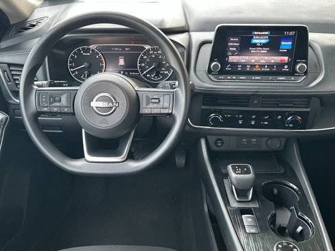 Used 2024 Nissan Rogue S AWD/4WD image 14