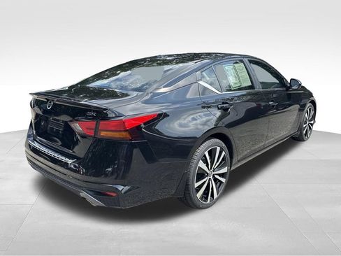 Used 2021 Nissan Altima 2.5 SR w/ SR Premium Package FWD image 22