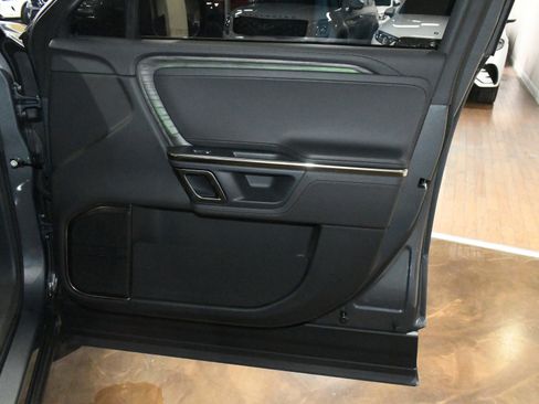 Used 2022 Rivian R1S Launch Edition image 44