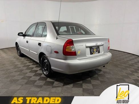 Used 2001 Hyundai Accent GL FWD image 6