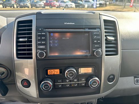 Used 2017 Nissan Frontier SL image 10