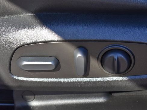 Certified 2023 Chevrolet Traverse Premier w/ Redline Edition image 28