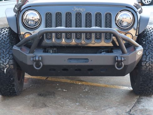 Used 2014 Jeep Wrangler Sahara w/ Connectivity Group image 13