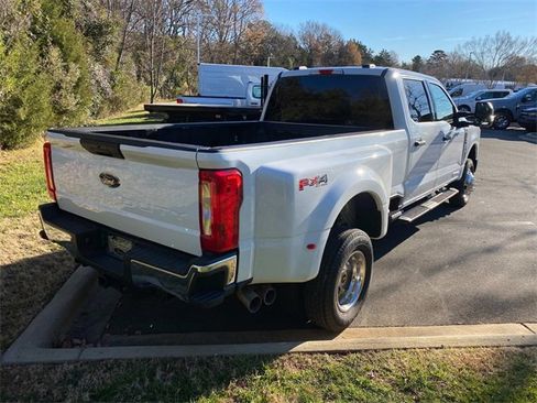 Used 2024 Ford F350 XLT w/ FX4 Off-Road Package image 32