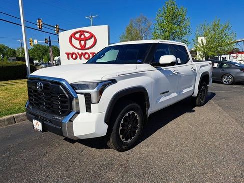 New 2026 Toyota Tundra SR5 AWD/4WD image 2