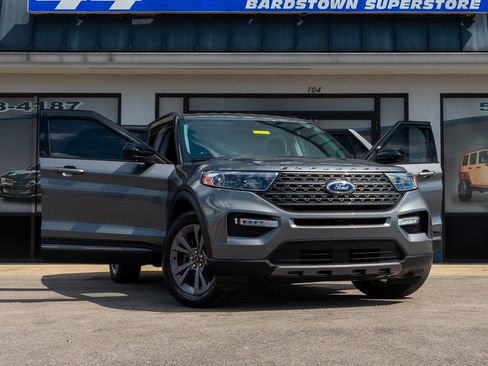 Used 2022 Ford Explorer XLT w/ Equipment Group 202A image 13