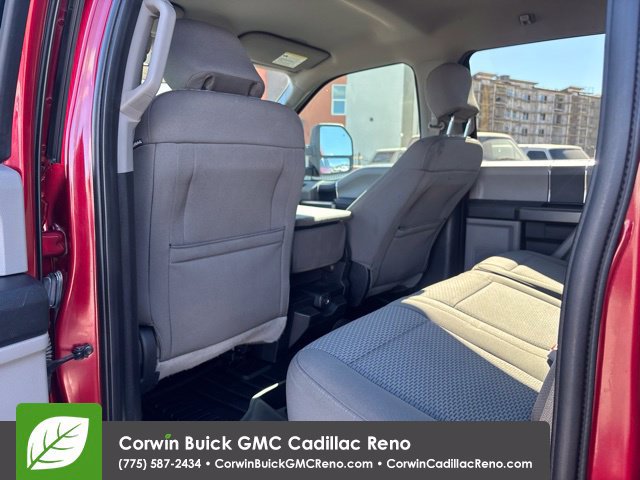Used 2017 Ford F150 XLT AWD/4WD image 24