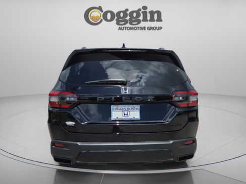 New 2026 Honda Pilot Sport image 4