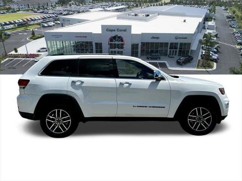 Certified 2022 Jeep Grand Cherokee Limited image 9