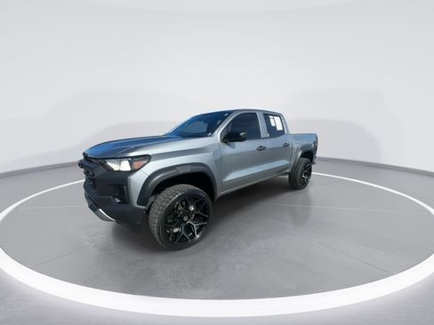 Used 2023 Chevrolet Colorado Trail Boss w/ Technology Package image 4