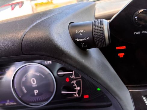 Used 2023 Lexus UX 250h AWD w/ Accessory Package (Z2) image 29