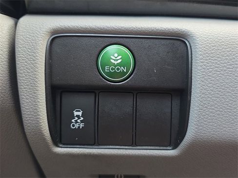 Used 2017 Honda Accord LX image 26