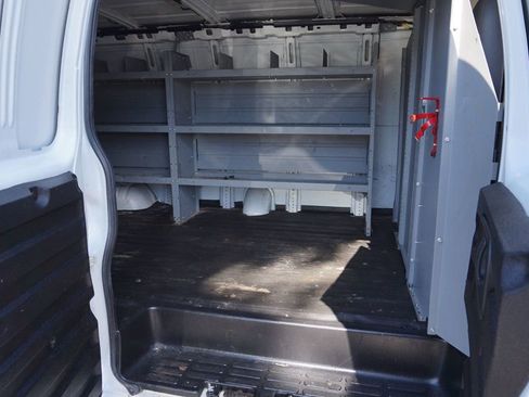 Used 2018 Chevrolet Express 2500 Extended w/ Communications Package RWD image 21