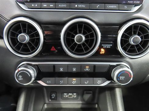 Used 2024 Nissan Sentra SV image 28