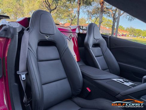 Used 2015 Chevrolet Corvette Z06 w/ 3LZ Preferred Equipment Group image 37