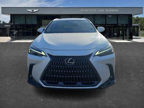 Used 2022 Lexus NX 250 FWD w/ Premium Package image 7