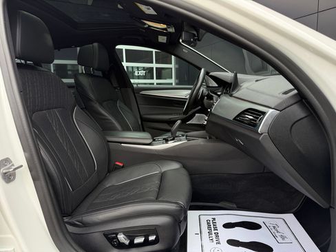 Used 2018 BMW M550i xDrive AWD/4WD image 20