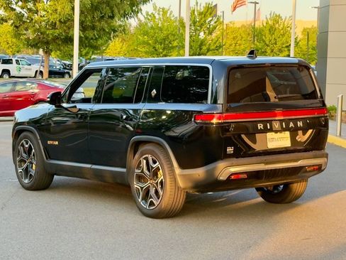 Used 2022 Rivian R1S Launch Edition AWD/4WD image 5