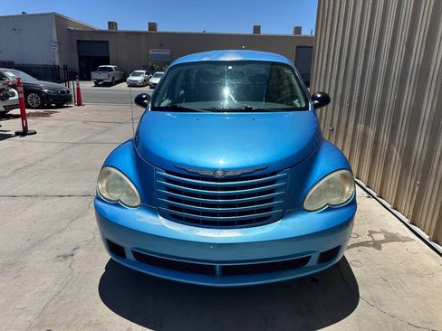 Used 2008 Chrysler PT Cruiser FWD image 4