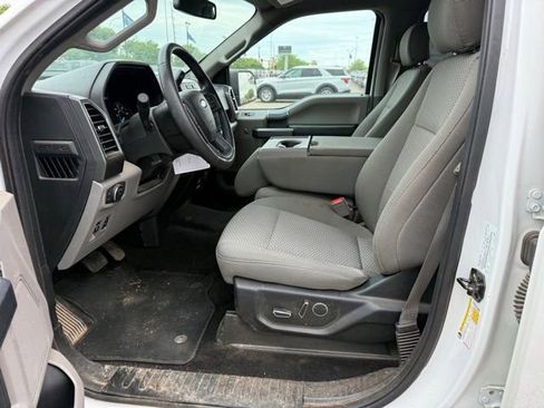 Used 2018 Ford F150 XLT w/ Equipment Group 302A Luxury AWD/4WD image 2