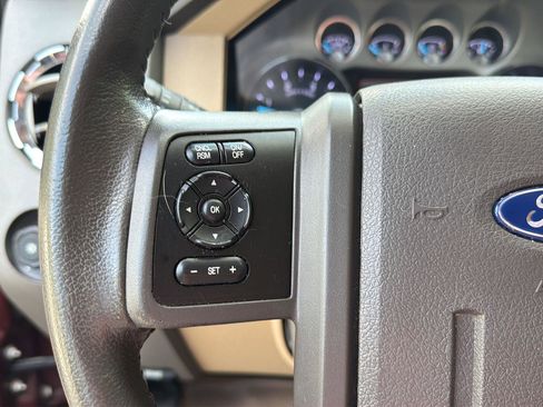 Used 2012 Ford F250 Lariat w/ Lariat Interior Pkg AWD/4WD image 19