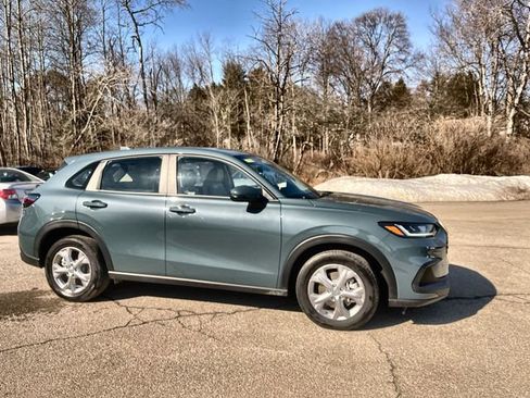 Used 2023 Honda HR-V LX image 11