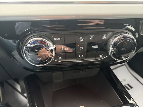 New 2026 Chevrolet Trax LT w/ Driver Confidence Package image 24