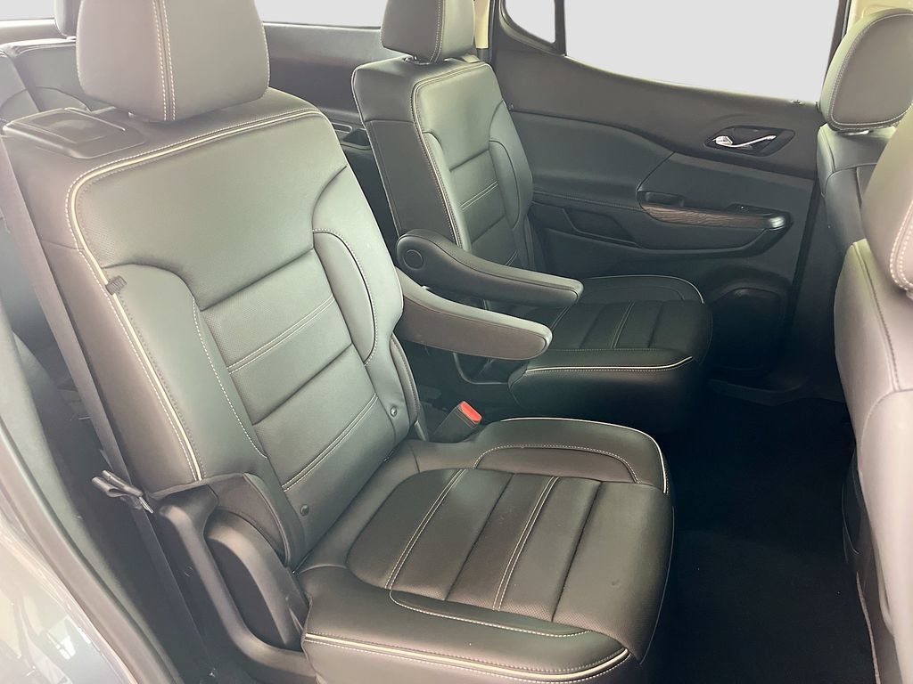 Used 2022 GMC Acadia Denali FWD image 29