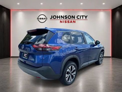 Used 2023 Nissan Rogue SV AWD/4WD image 5