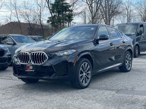 Certified 2024 BMW X6 xDrive40i w/ Premium Package AWD/4WD image 2