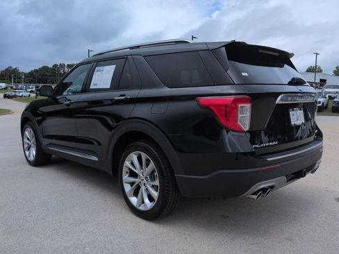 Certified 2023 Ford Explorer Platinum w/ Technology Package AWD/4WD image 7